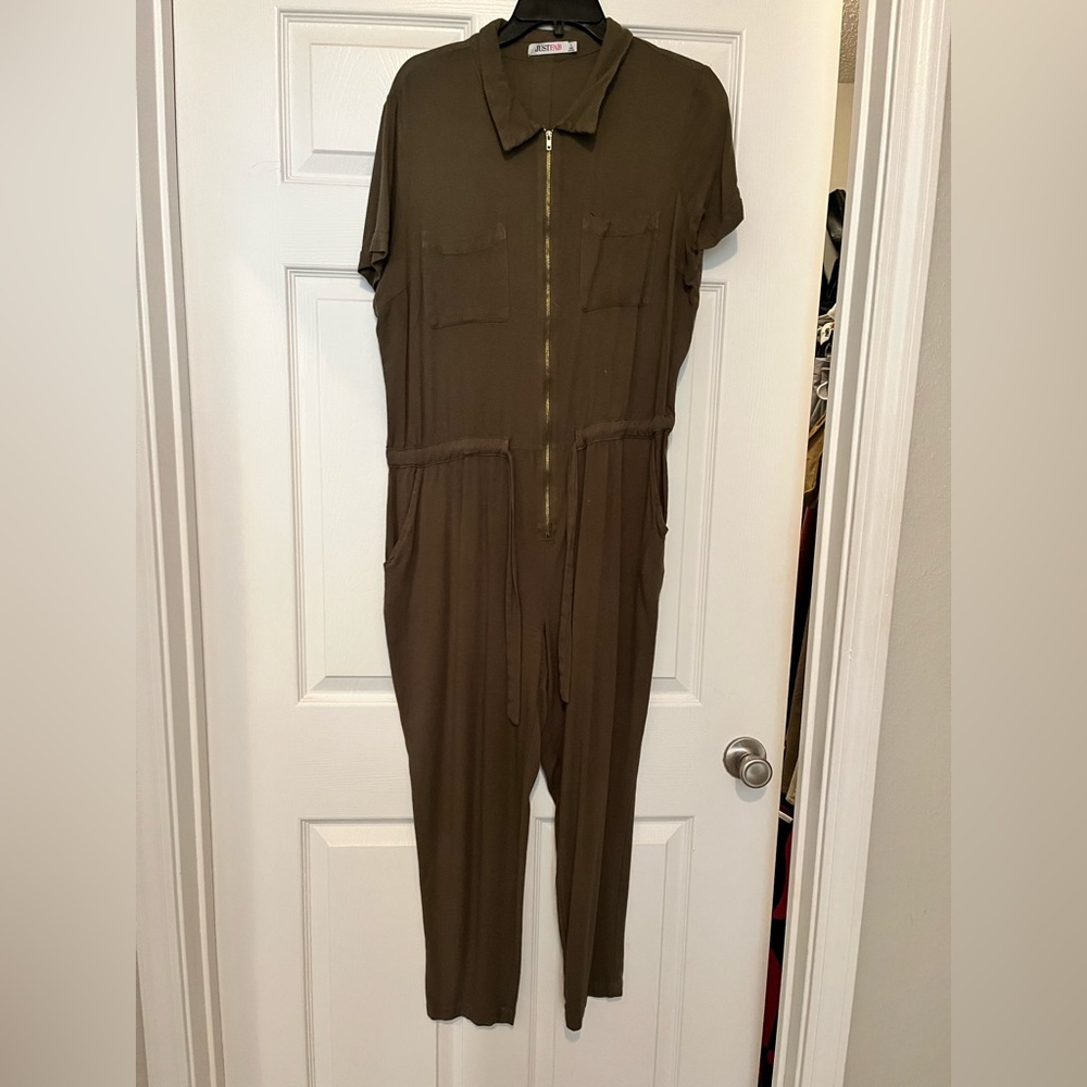 JustFab Green Utilitarian Jumpsuit with Elastic Waist